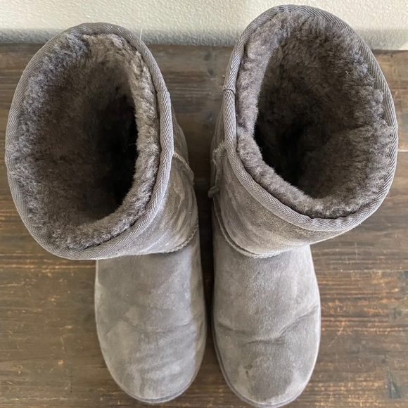 Cozie Steps Boots Gray Australian Sheepskin Toggle Water Repellent Sz 10 Women's - Picture 9 of 11